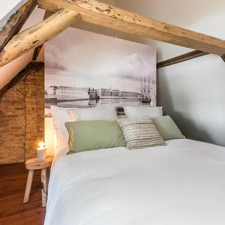 Havenhuisje Holiday home