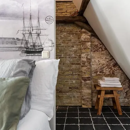 Havenhuisje Holiday home